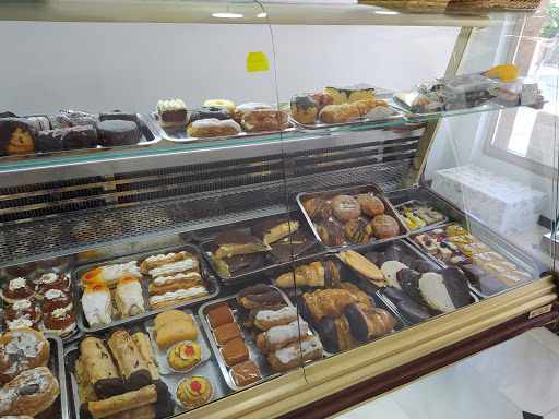 Fotografia tomada fuera de Panadería la artesana - Panadería en Cádiz, Cádiz