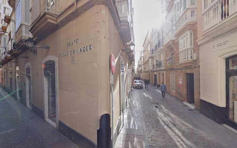 Fotografia tomada fuera de Juan Moreno Real - Panadería en Cádiz, Cádiz