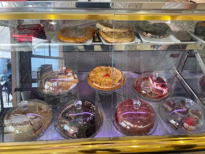Fotografia tomada fuera de Cafetería Churrería Faiko - cafeterías en Bormujos, Sevilla