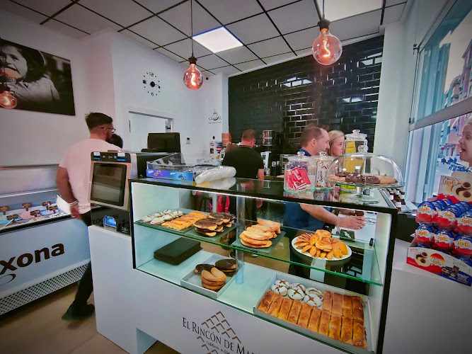 Fotografia tomada fuera de El Rincon de María cafetería & gofreria - Pastelería en Bigastro, Alicante