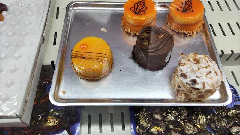 Fotografia tomada fuera de Pastelerías Babot - Pastelería en Zaragoza, Zaragoza