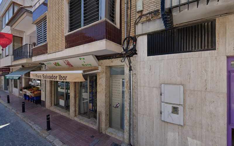 Fotografia tomada fuera de Horno Salvador Ibor Dalmau - Forn de pa en Alginet, Valencia