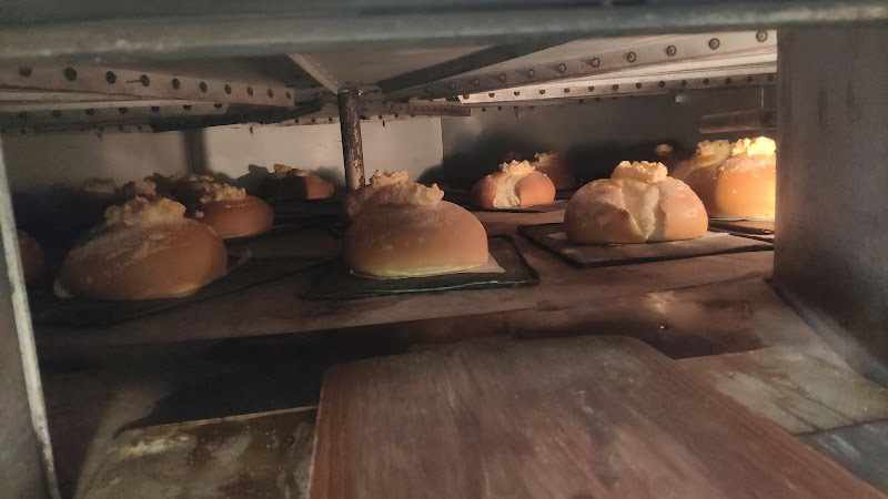 Fotografia tomada fuera de Forn El Sol - Forn de pa en Carlet, Valencia