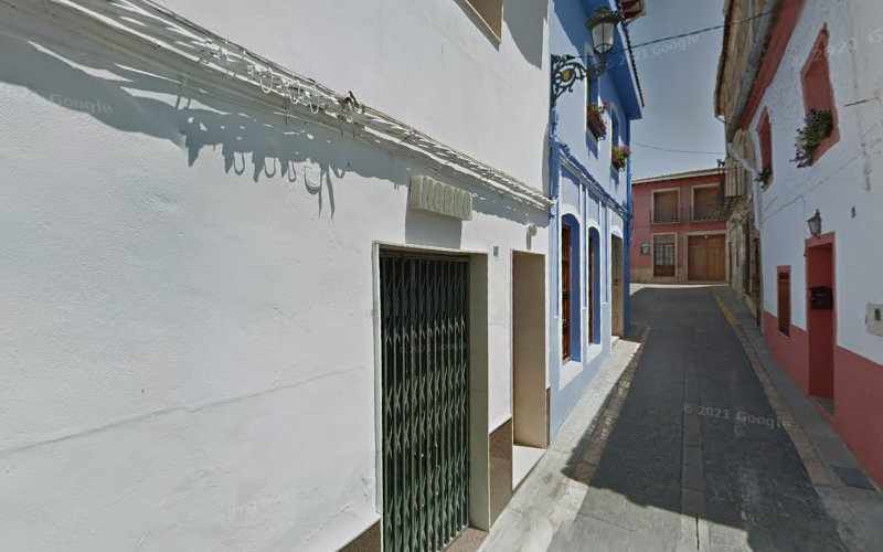 Fotografia tomada fuera de Emilio Miguel Aquino - Panadería en Catadau, Valencia