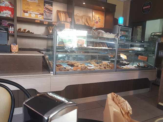 Fotografia tomada fuera de Cafeteria Panaderia Gloria - Cafetería en Benidorm, Alicante