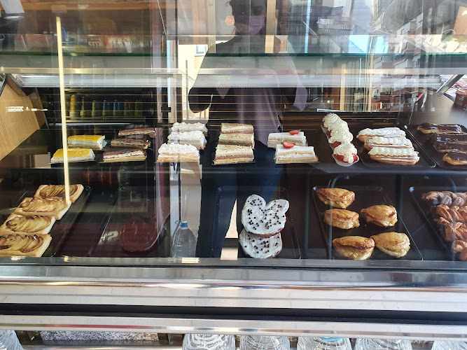 Fotografia tomada fuera de Pastelería Valderrama - Pastelería en Benidorm, Alicante