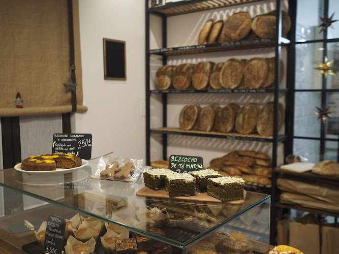 Fotografia tomada fuera de Obrador Abantos - Panadería en San Lorenzo de El Escorial, Madrid