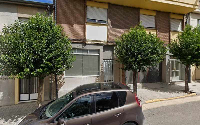 Fotografia tomada fuera de Panadería Losada - Panadería en Bembibre, León