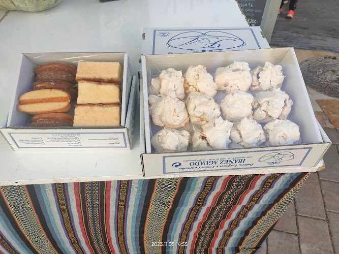 Fotografia tomada fuera de Dulces y Turrones Ibáñez Aguado - Pastelería en Ugíjar, Granada