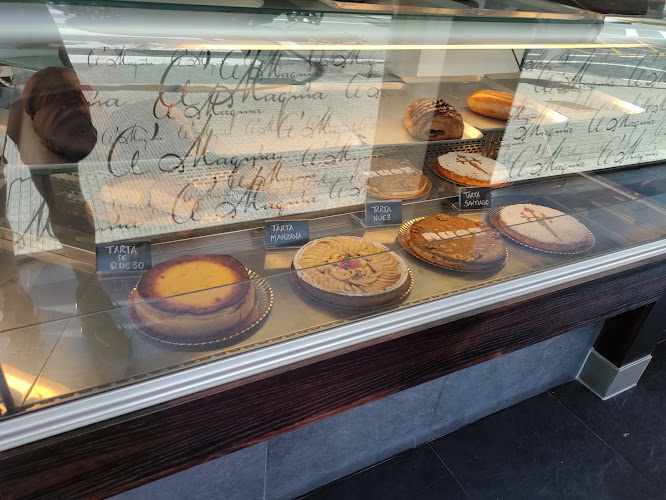 Fotografia tomada fuera de A Maquía - Pastelería en O Burgo, A Coruña