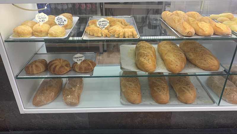 Fotografia tomada fuera de panaderia restaurante PANTOJARSE - Panadería en Mislata, Valencia