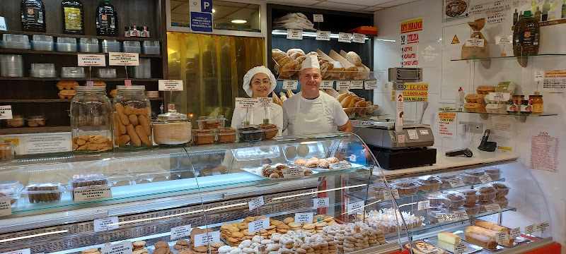 Fotografia tomada fuera de Panadería La Laboriosa - Panadería en Albacete, Albacete