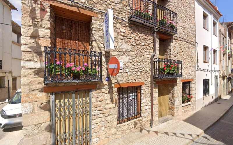 Fotografia tomada fuera de Panadería Rosa Elvira culla - Panadería en Atzeneta del Maestrat, Castellón
