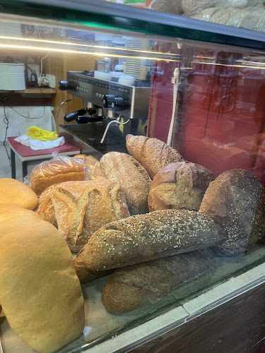 Fotografia tomada fuera de Forn de pa Can Toni - Forn de pa en Barcelona, Barcelona