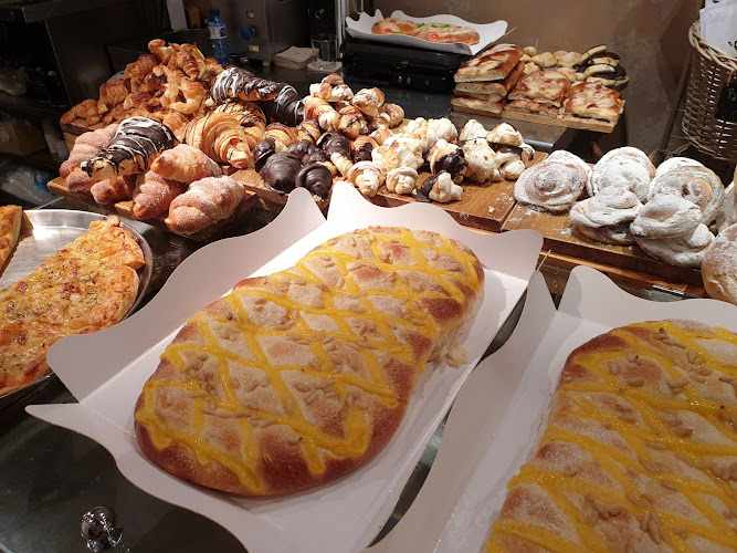 Fotografia tomada fuera de Teixidó Barcelona· Forn de pa, Catering i pastisseria - Panadería en Barcelona, Barcelona