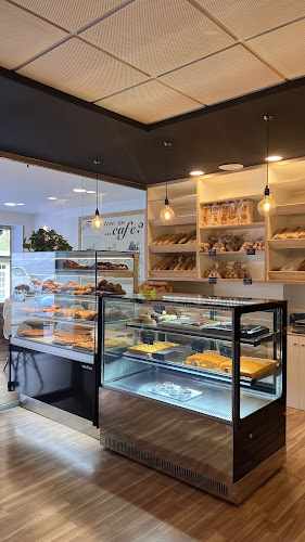 Fotografia tomada fuera de O Forno De Juan - Panadería en Cangas, Pontevedra