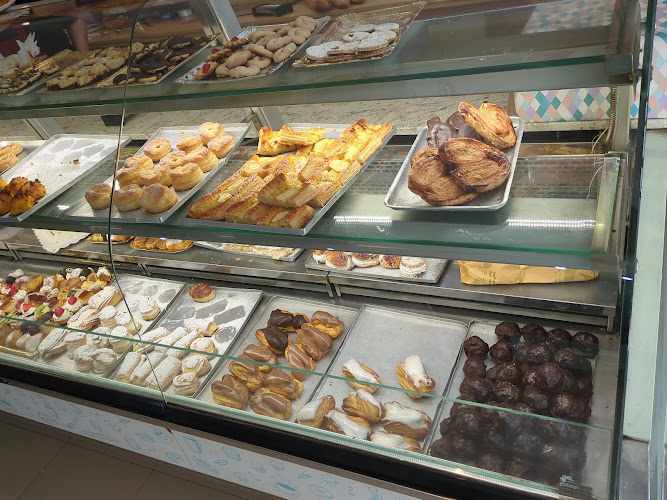 Fotografia tomada fuera de Confitería Venecia - Pastelería en Cangas, Pontevedra