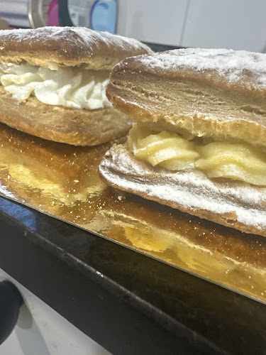 Fotografia tomada fuera de Pastelería Antoxo - Pastelería en Cangas, Pontevedra