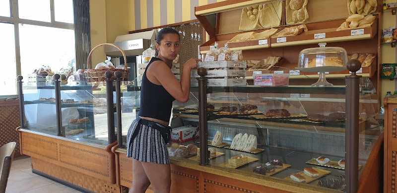 Fotografia tomada fuera de Panadería Nieves - Panadería en Tetir, Las Palmas