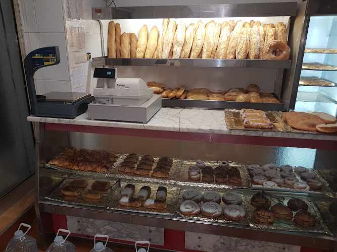 Fotografia tomada fuera de Panadería Sierra Espadán - Panadería en Soneja, Castellón