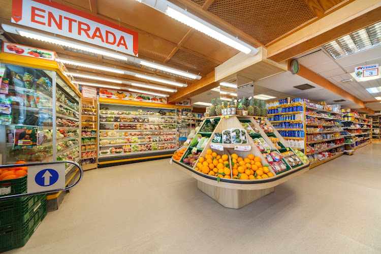 Fotografia tomada fuera de Supermercado Cidon S.L. - Supermercado en Portals Nous, Baleares