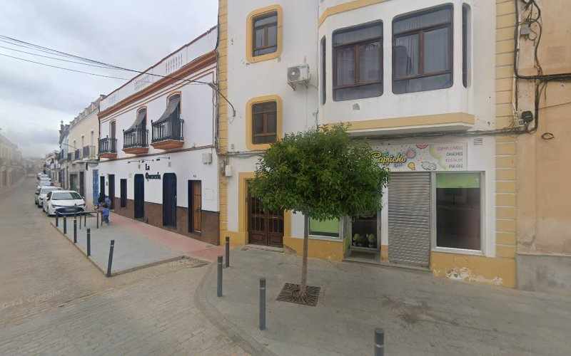 Fotografia tomada fuera de Capricho - Tienda de golosinas en Sta Marta, Badajoz