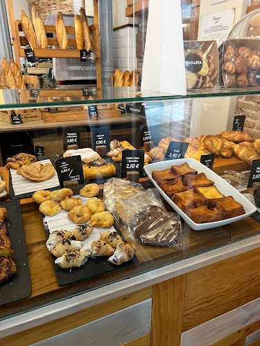 Fotografia tomada fuera de Panaria - cafeterías en Madrid, Madrid