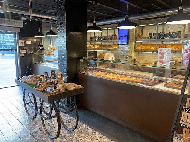 Fotografia tomada fuera de Viena Capellanes - Pastelería en Madrid, Madrid