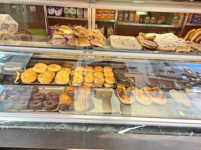 Fotografia tomada fuera de Panadería Manuel Bellido e Hijos - Panadería en Montilla, Córdoba