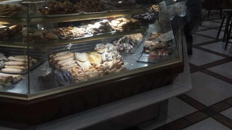 Fotografia tomada fuera de La Tahona de San Antonio - Panadería en Montilla, Córdoba