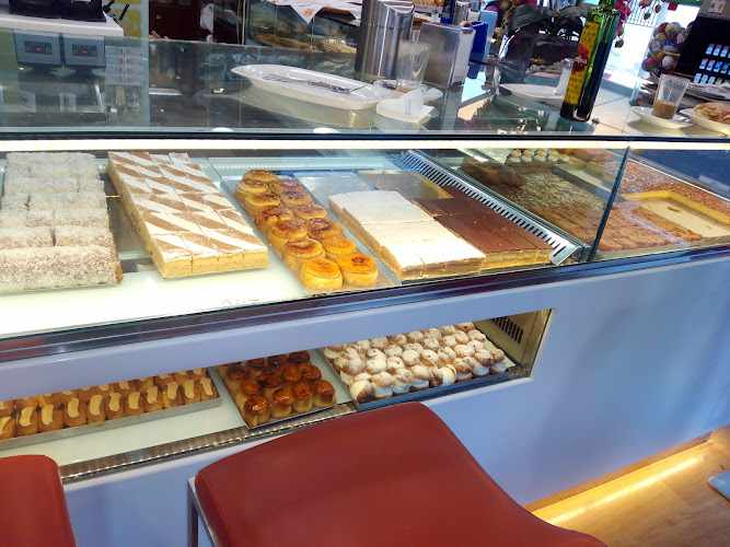 Fotografia tomada fuera de Cafetería San Ildefonso - cafeterías en El Chaparral, Granada