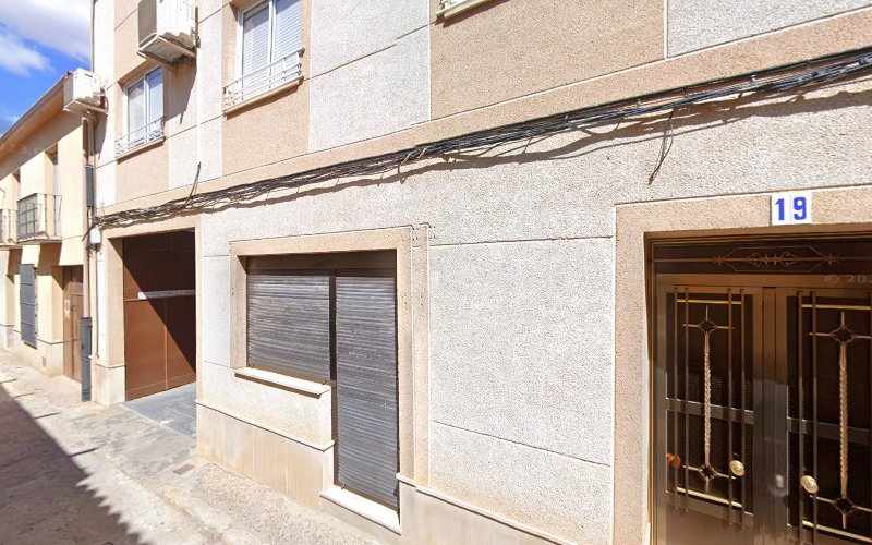 Fotografia tomada fuera de Panadería Moral - Panadería en Moral de Calatrava, Ciudad Real