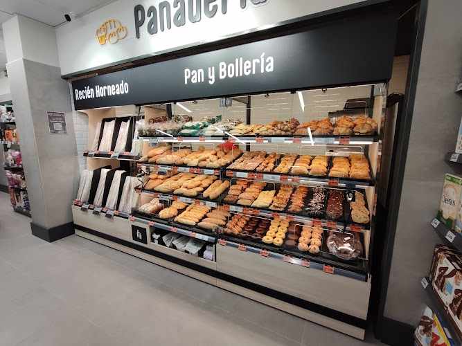 Fotografia tomada fuera de Supermercados Dia - Supermarket en Madrid, Madrid
