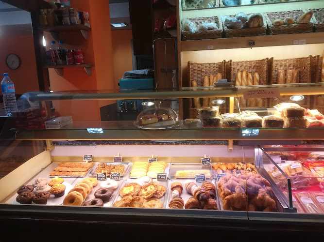 Fotografia tomada fuera de Panadería Nina - Cafetería en L'Hospitalet de Llobregat, Barcelona