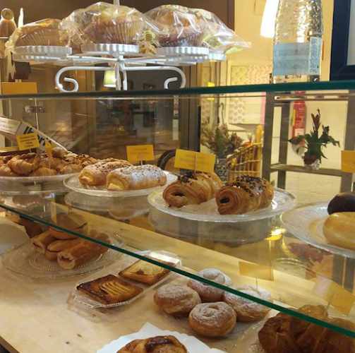 Fotografia tomada fuera de Forn de pa i degustació Sandra - cafeterías en L'Hospitalet de Llobregat, Barcelona