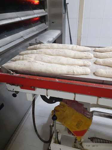 Fotografia tomada fuera de Panadería Camilo - Panadería en Ribadavia, Orense