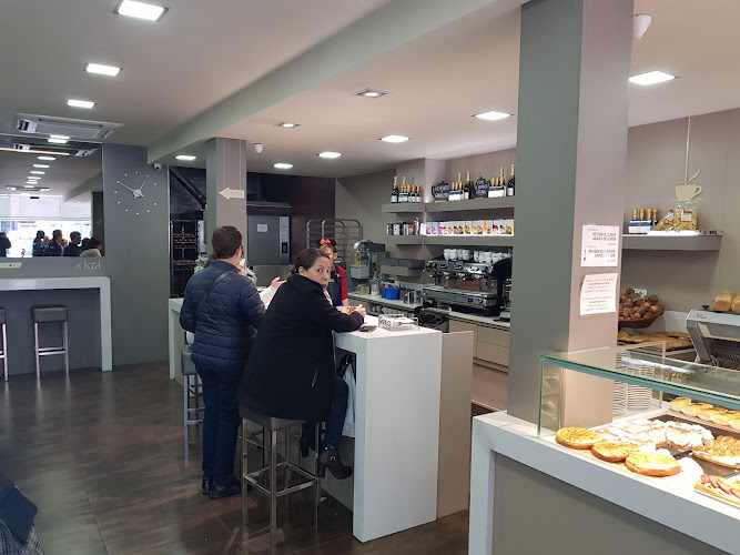 Fotografia tomada fuera de TINYOL - Panadería en L'Hospitalet de Llobregat, Barcelona