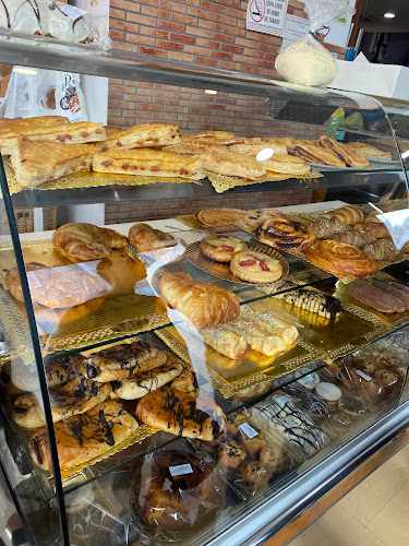 Fotografia tomada fuera de Panadaría Pirucho - Panadaría en A Cañiza, Pontevedra