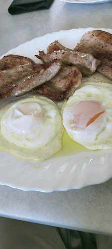 Fotografia tomada fuera de Casal de Figuerola del Camp - restaurantes en Figuerola del Camp, Tarragona