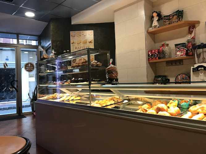 Fotografia tomada fuera de Horno Rafelet - Panadería en Alicante, Alicante