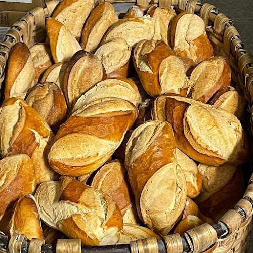 Fotografia tomada fuera de El Forn de Aiko - Panadería en Llíber, Alicante