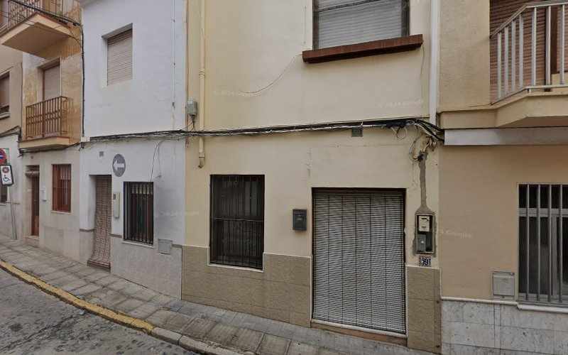 Fotografia tomada fuera de Llopis Panadería y Cafetería - Panadería en Oliva, Valencia