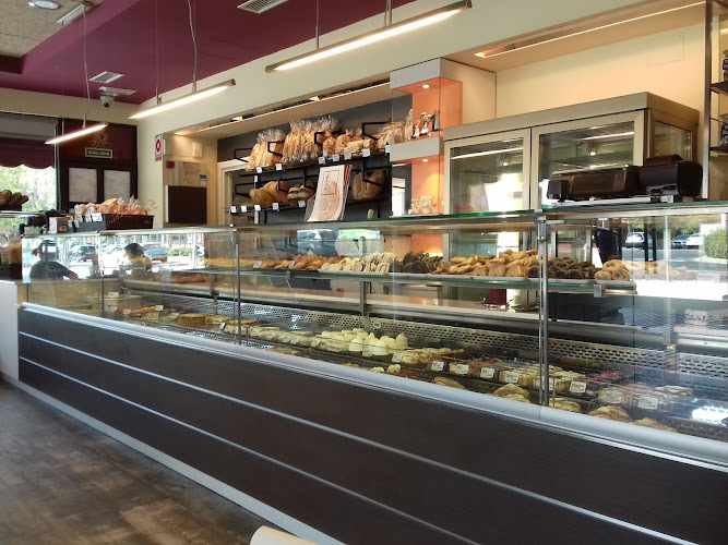 Fotografia tomada fuera de Pastelería Manacor - Pastelería en Boadilla del Monte, Madrid
