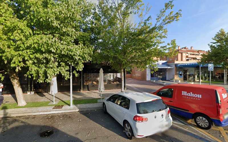 Fotografia tomada fuera de Mucho Pan S.L. - Panadería en Boadilla del Monte, Madrid
