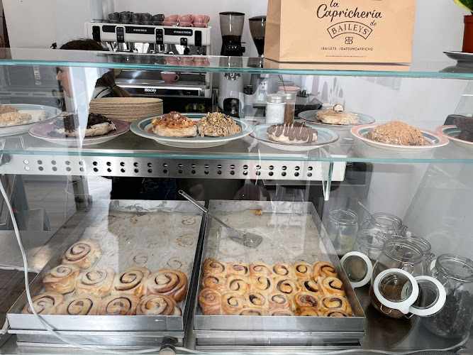 Fotografia tomada fuera de Roli Rolls - Cinnamon Rolls - cafeterías en Madrid, Madrid