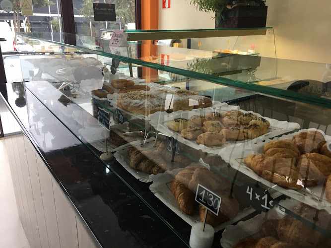 Fotografia tomada fuera de Pau's Blissful Bakery - Cafetería - cafeterías en Madrid, Madrid