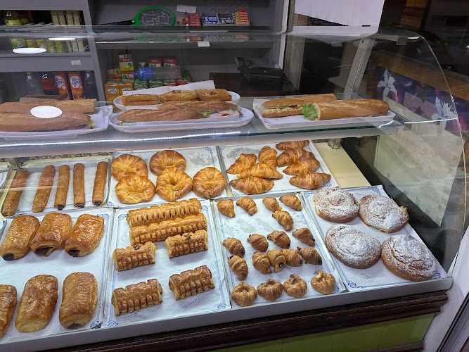Fotografia tomada fuera de Gran Panaderia - Panadería en Esplugues de Llobregat, Barcelona