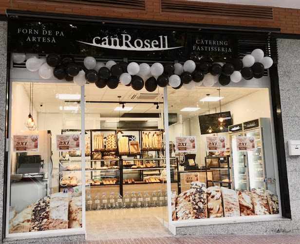 Fotografia tomada fuera de Forn de Pa Can Rosell - Esplugues - Panadería en Esplugues de Llobregat, Barcelona