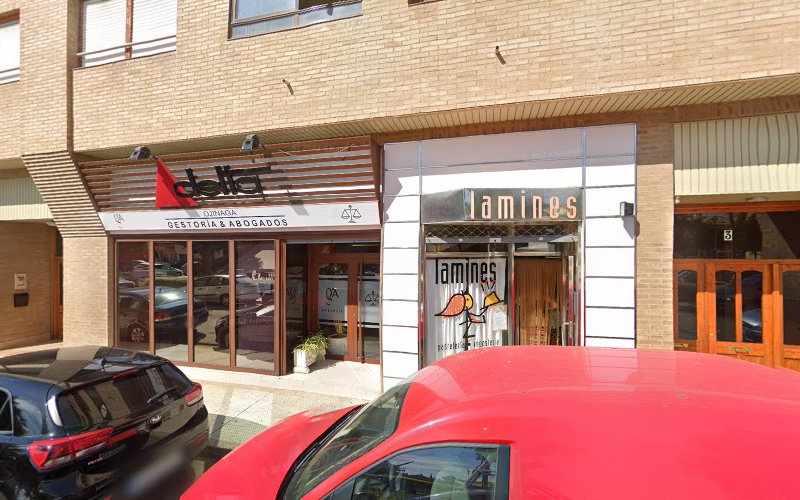 Fotografia tomada fuera de Lamines Ejea S L L - Pastelería en Ejea de los Caballeros, Zaragoza