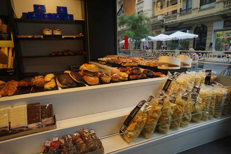 Fotografia tomada fuera de Aramendia Pasteleria - Pastelería en Donostia-San Sebastian, Guipúzcoa